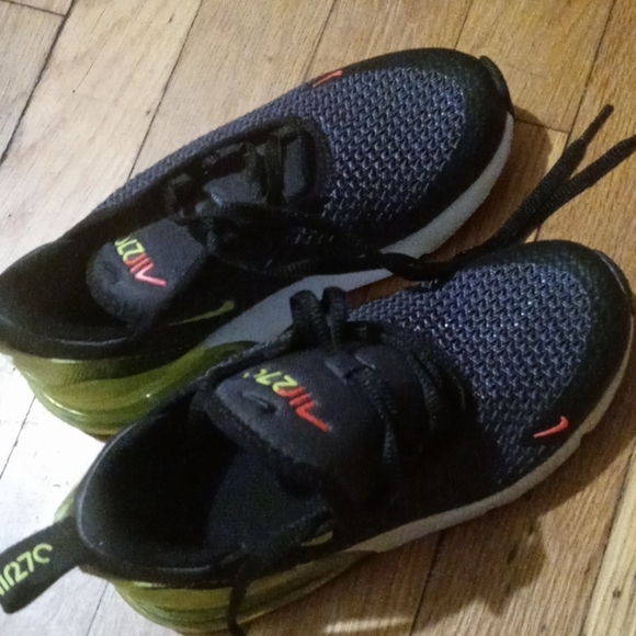 Shoes - Picture 3 of 4